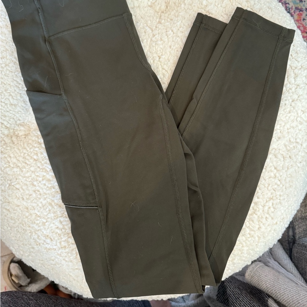 Lululemon olive green legging with side pocket